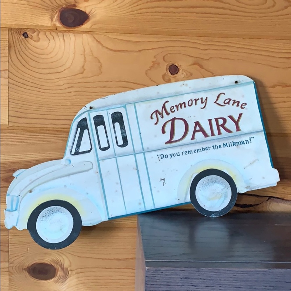 Metal Milk Sign